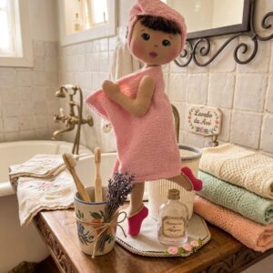 BONECA DECORATIVA PARA LAVABO